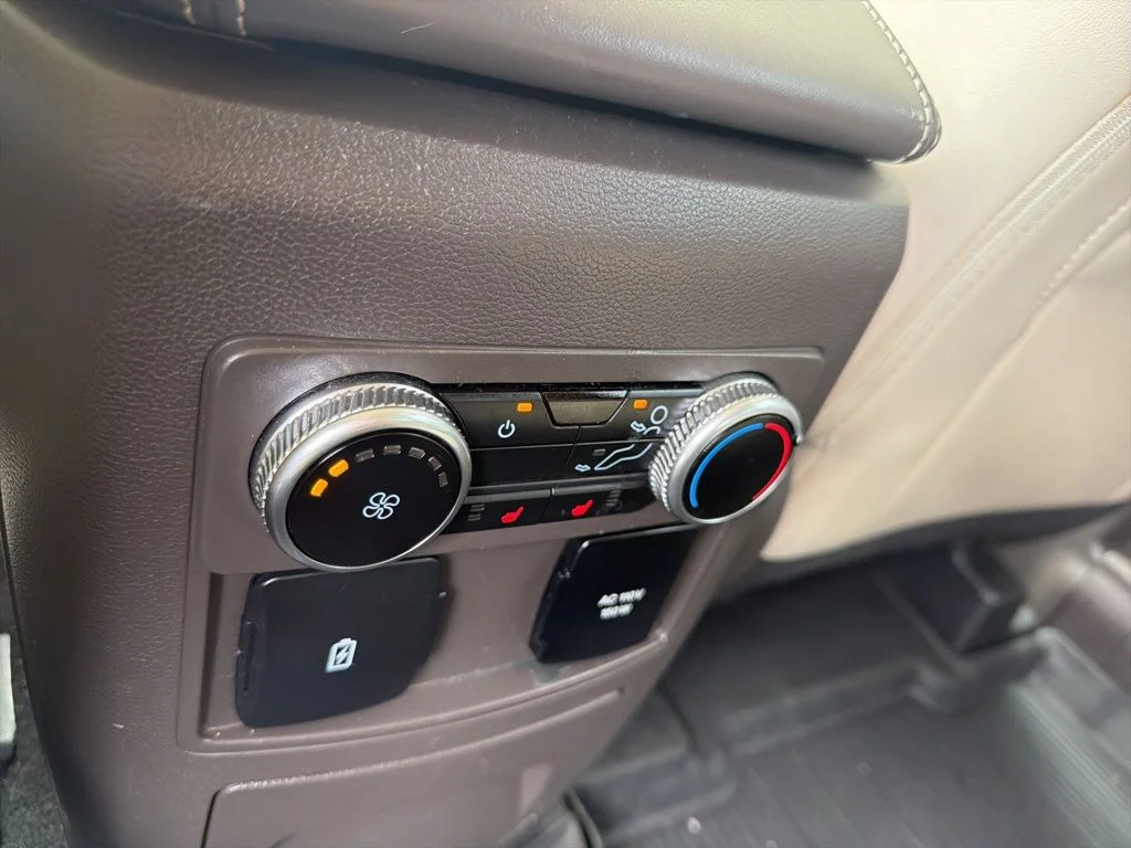 Used 2023 White Ford Platinum image 23