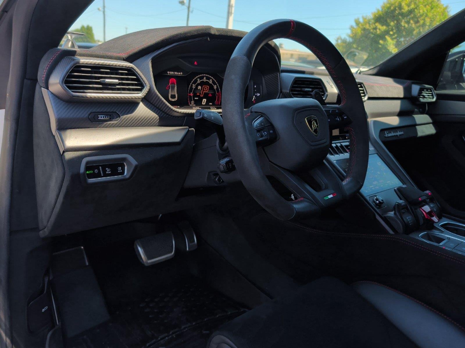 Used 2023 Bianco Monocerus Matt Lamborghini Performante image 15