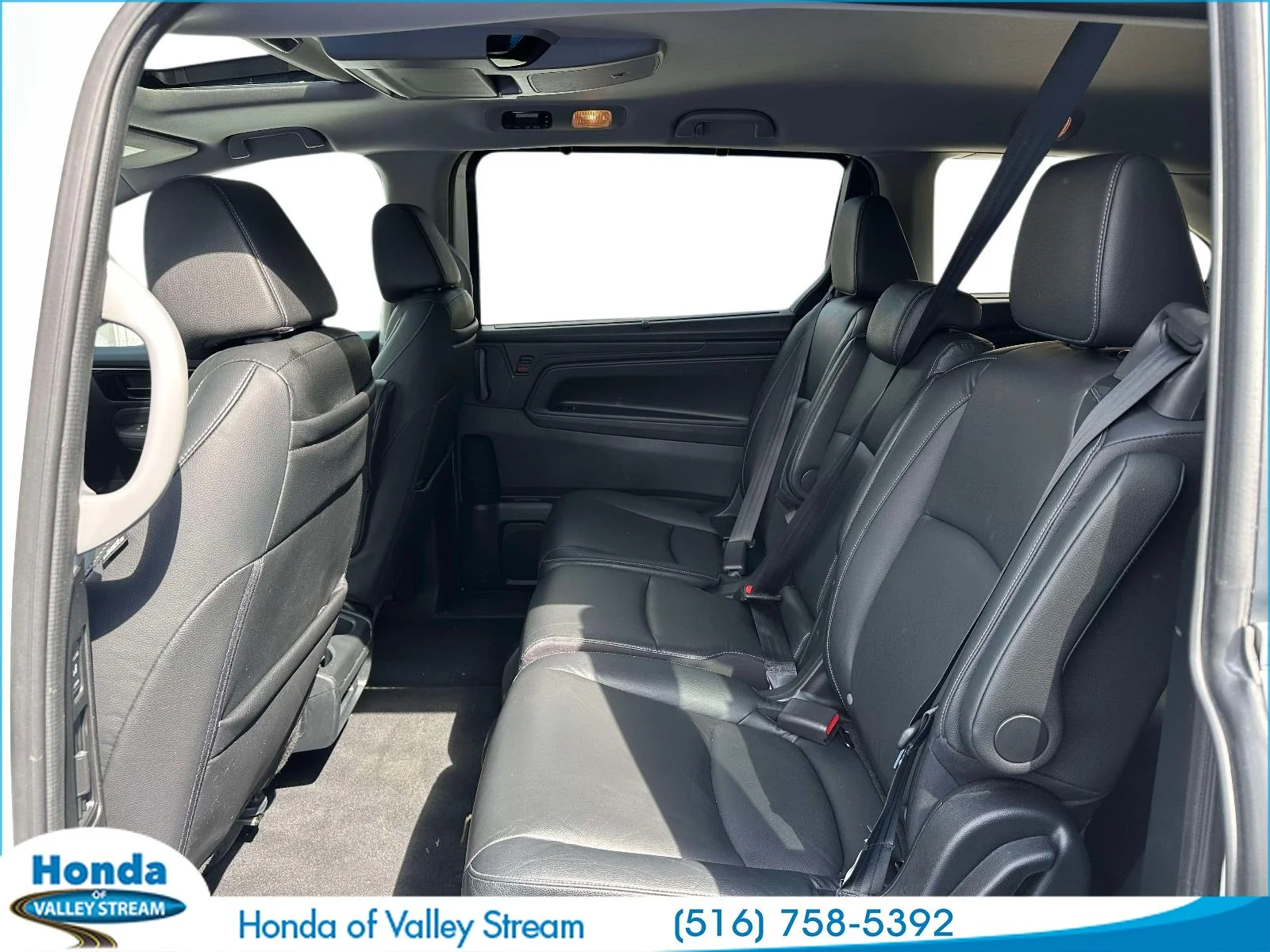 Certified Used 2023 Platinum White Pearl Honda Touring image 11