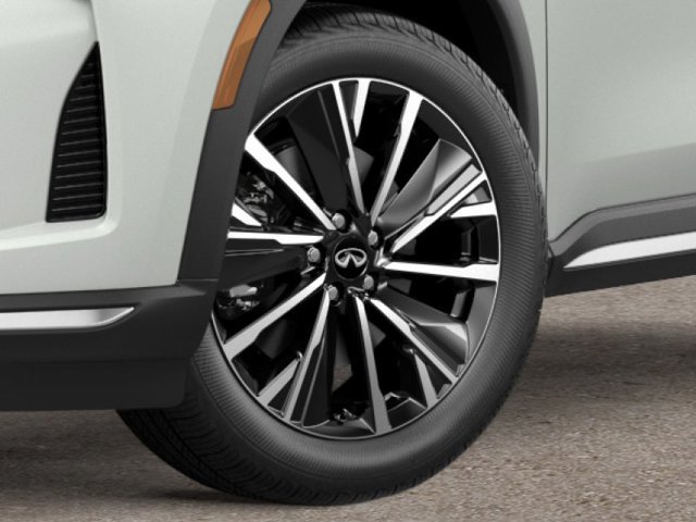 New 2026 RADIANT WHITE INFINITI Luxe AWD image 6