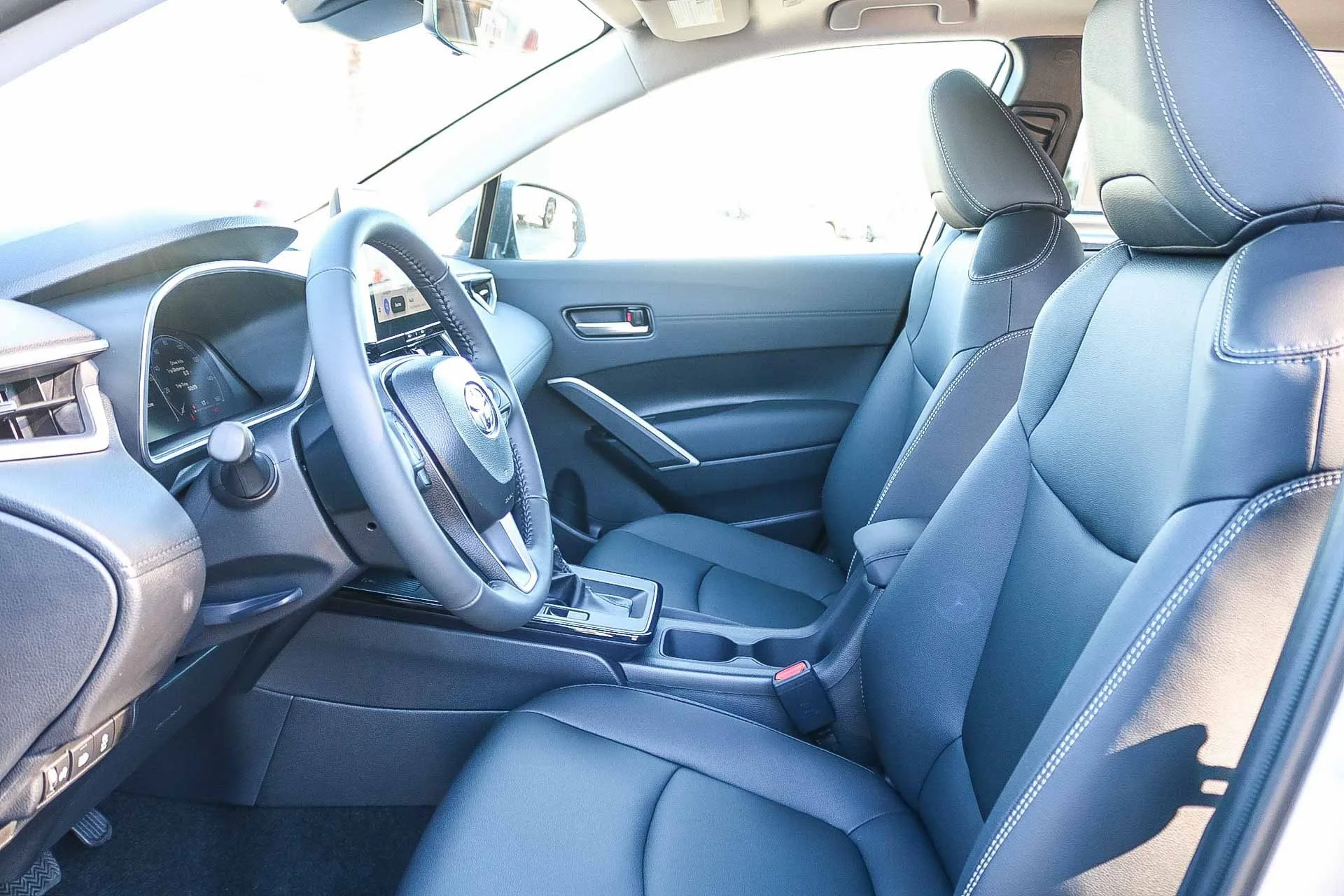 New 2026 Sonic Silver Toyota XLE image 18