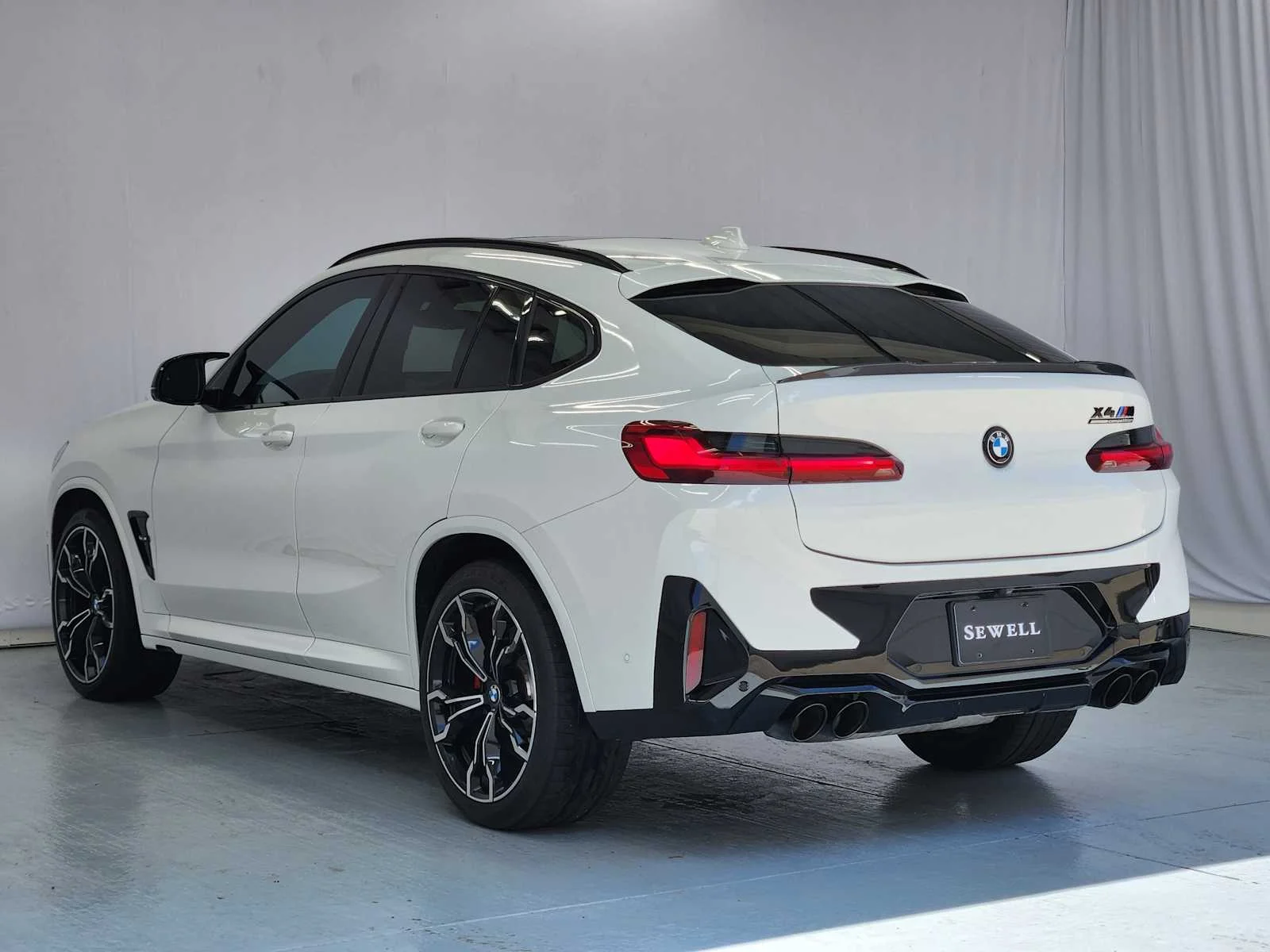 Certified Used 2024 Alpine White BMW  image 5