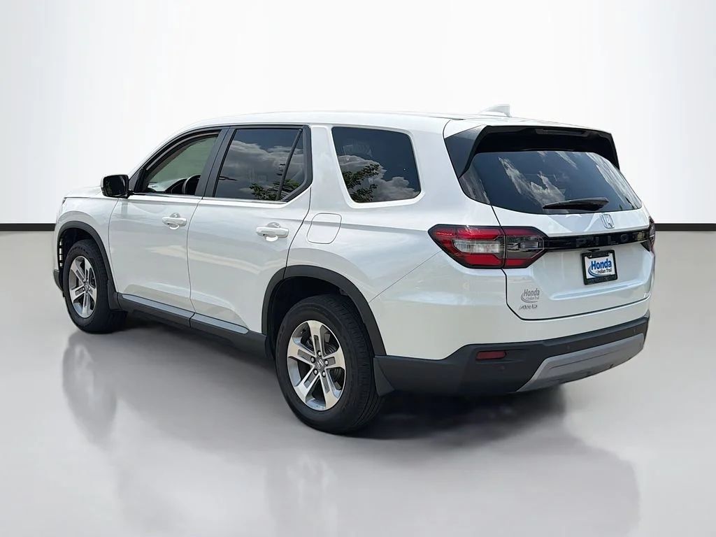 Used 2025 Platinum White Pearl Honda EX-L image 8