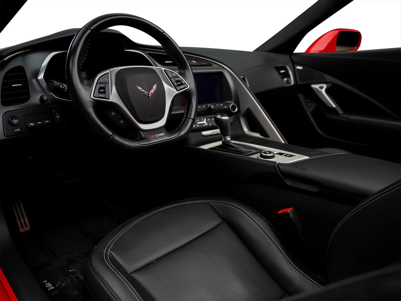 Used 2019 Red Chevrolet Z06 image 32