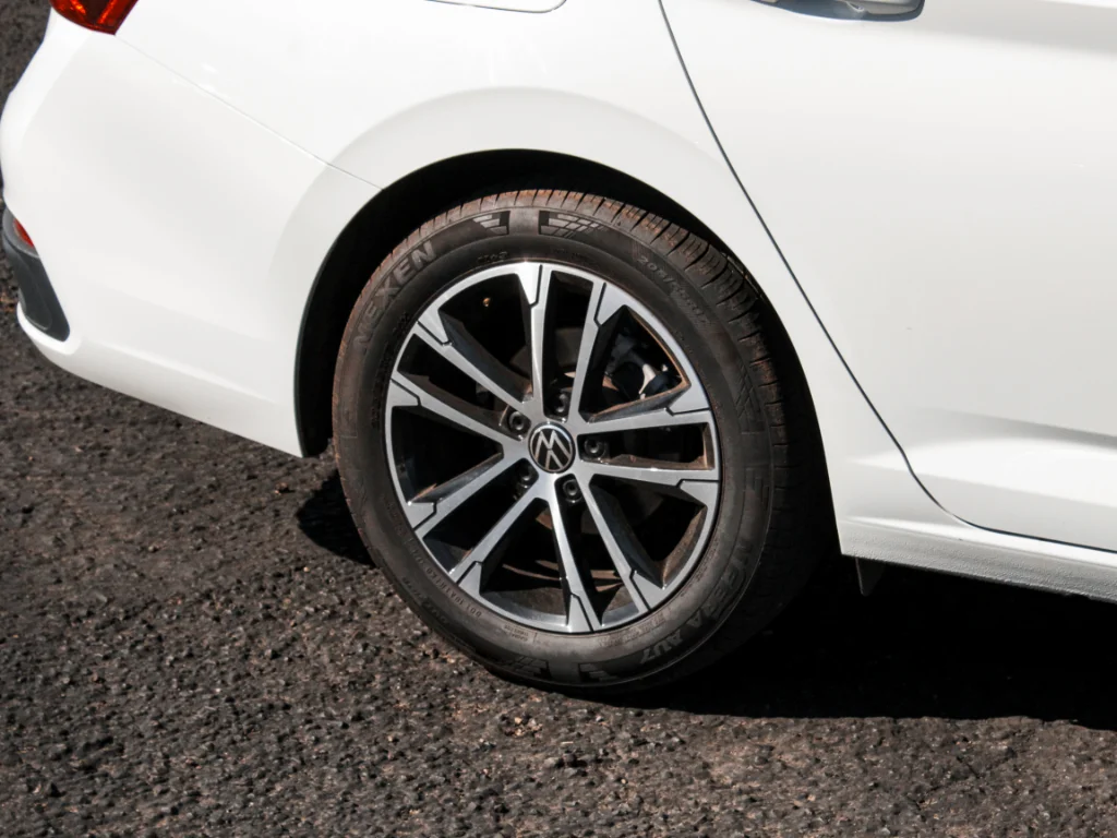 Used 2025 White Volkswagen Sport image 4