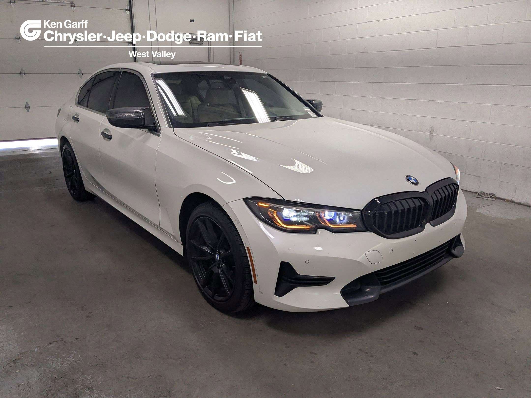 2021 BMW 3 Series 330i xDrive Sedan's photo
