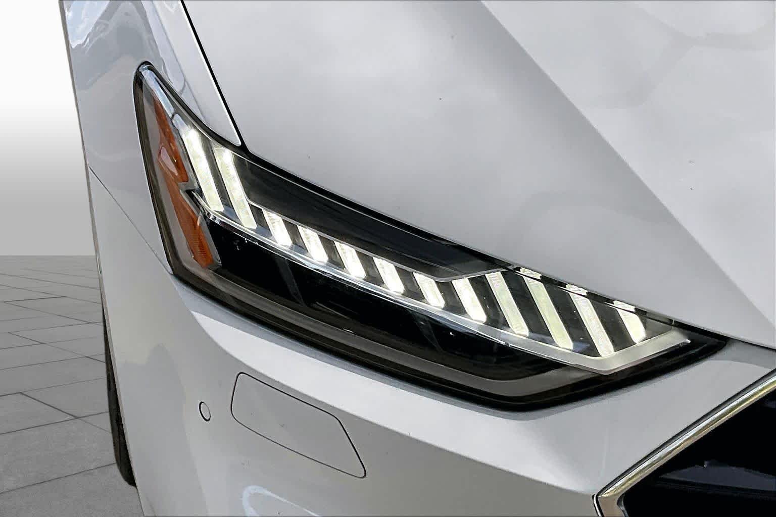 Used 2019 WHITE Audi Premium Plus image 27