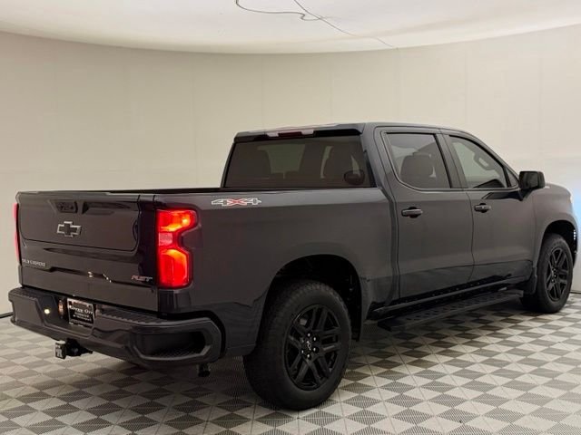 Used 2022 Dark Ash Metallic Chevrolet RST image 15