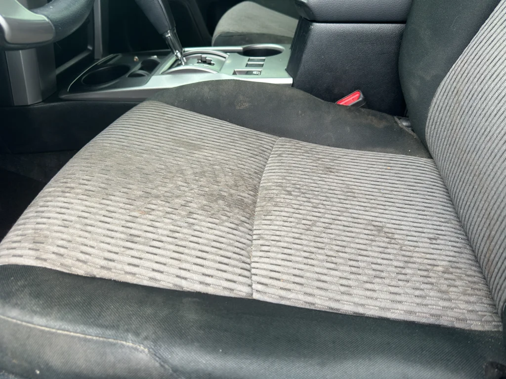 Used 2018 Classic Silver Metallic Toyota SR5 image 5