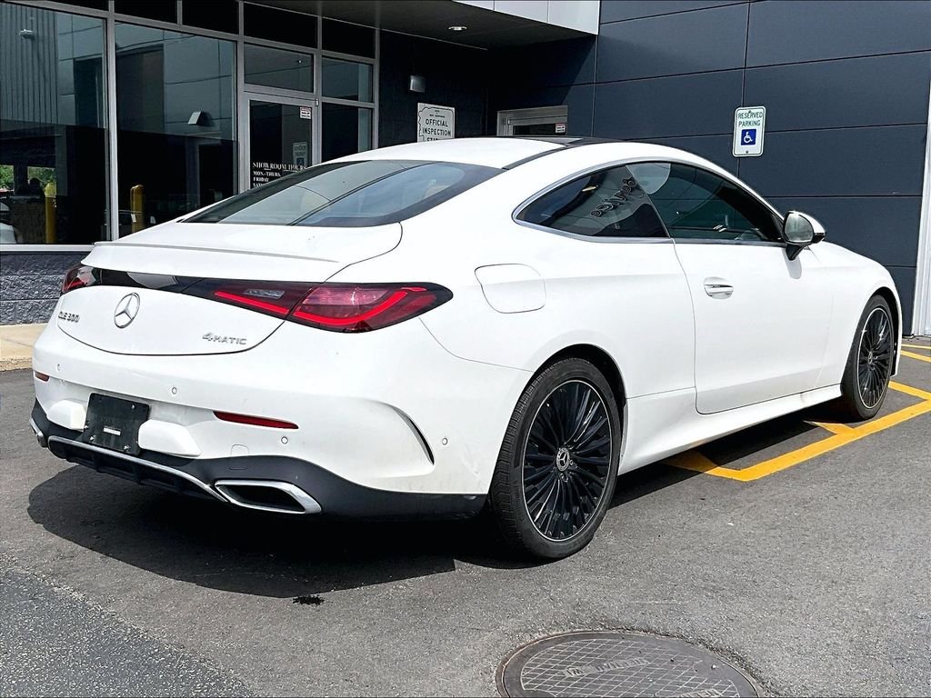 Used 2025 White Mercedes-Benz CLE 300 image 4