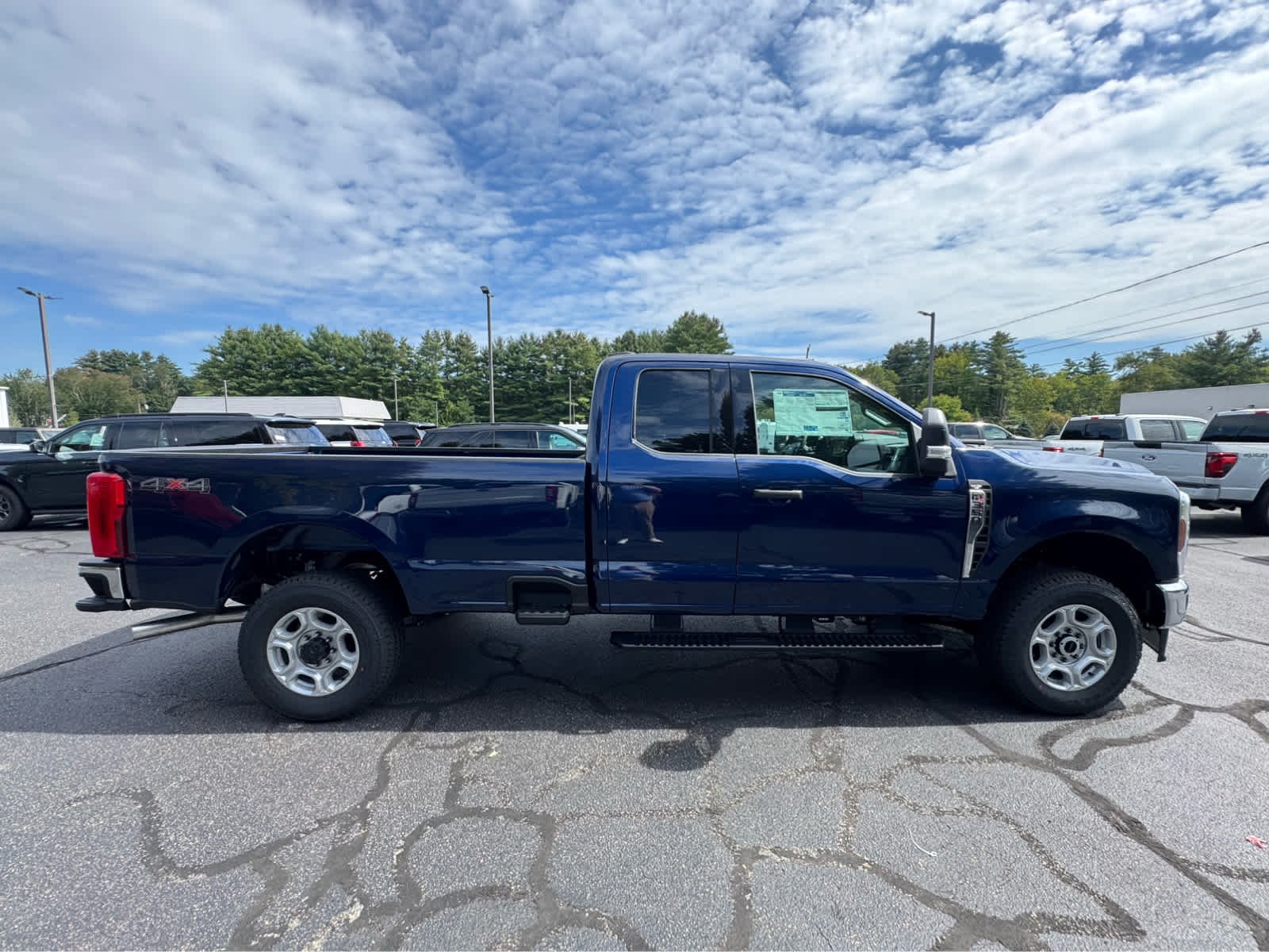 New 2027 Neptune Blue Ford XLT image 7