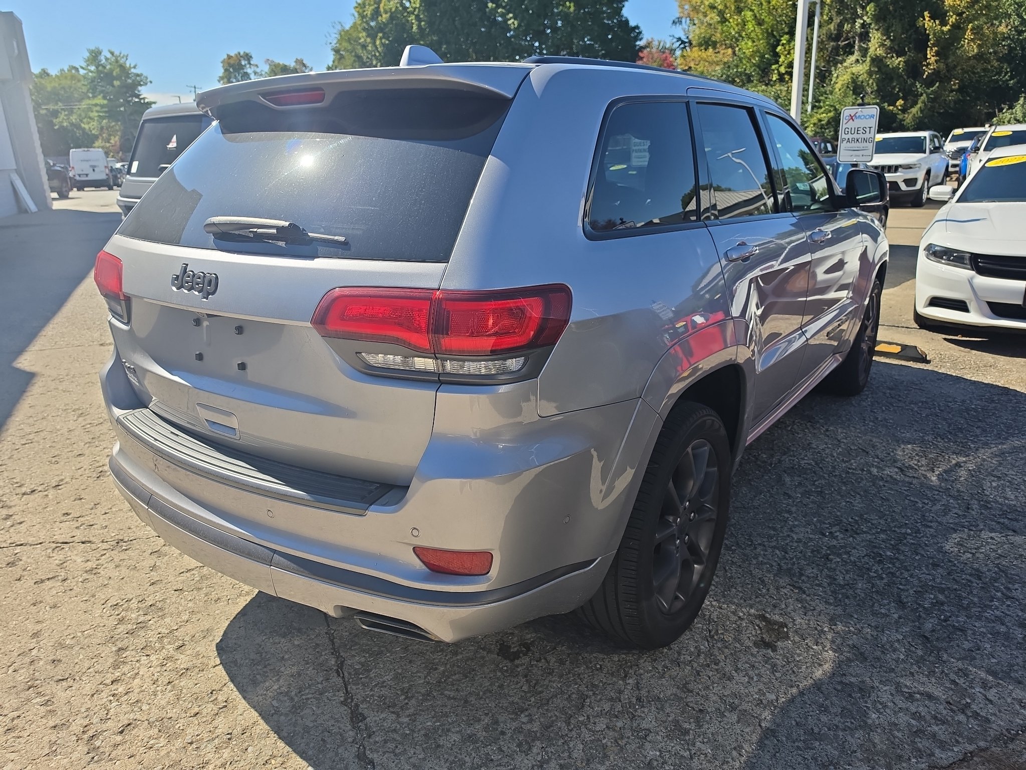 Used 2020 Billet Silver Metallic Clearcoat Jeep High Altitude image 3