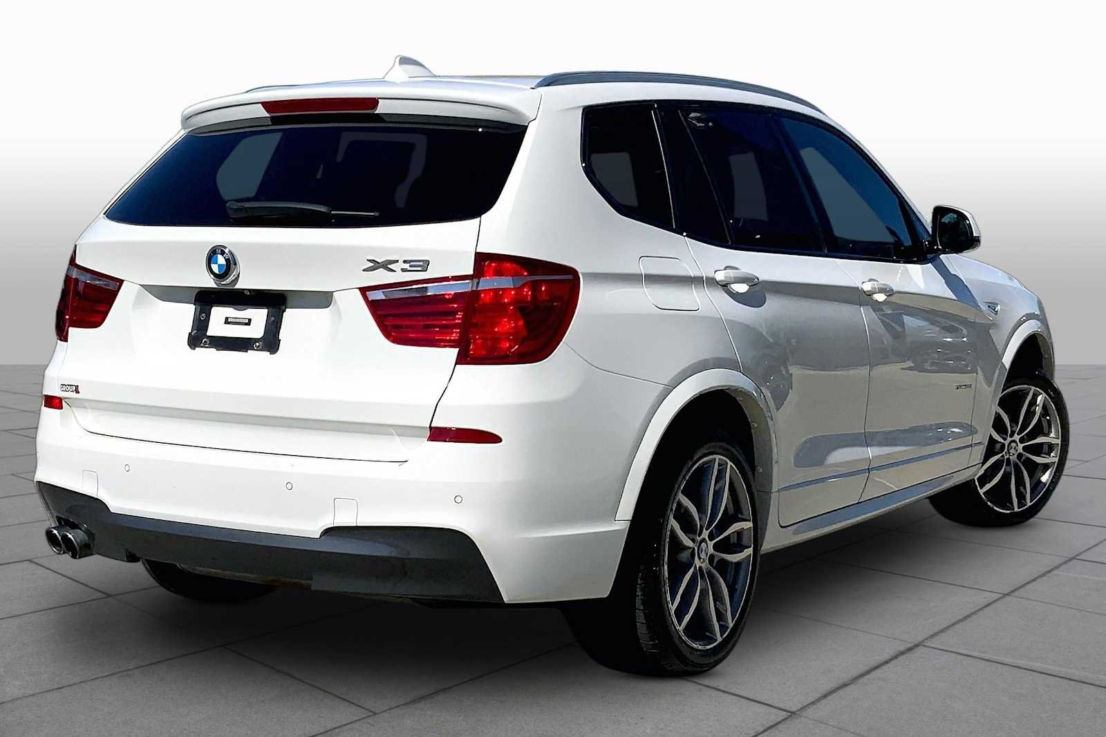 Used 2017 Alpine White BMW xDrive28i image 13