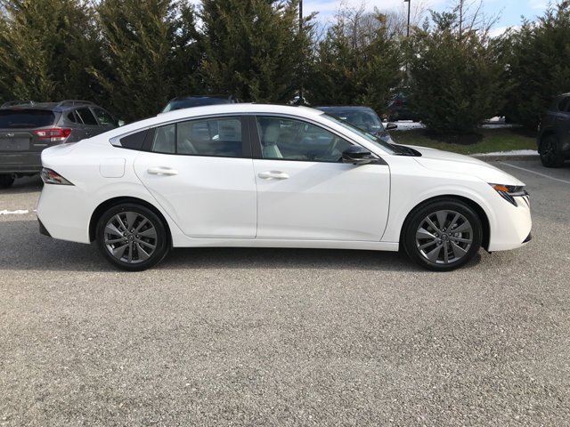 New 2026 Aspen White Tricoat Nissan SL image 8