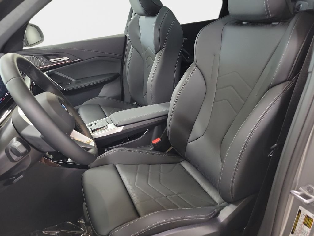 New 2026 Space Silver Metallic BMW xDrive28i image 12