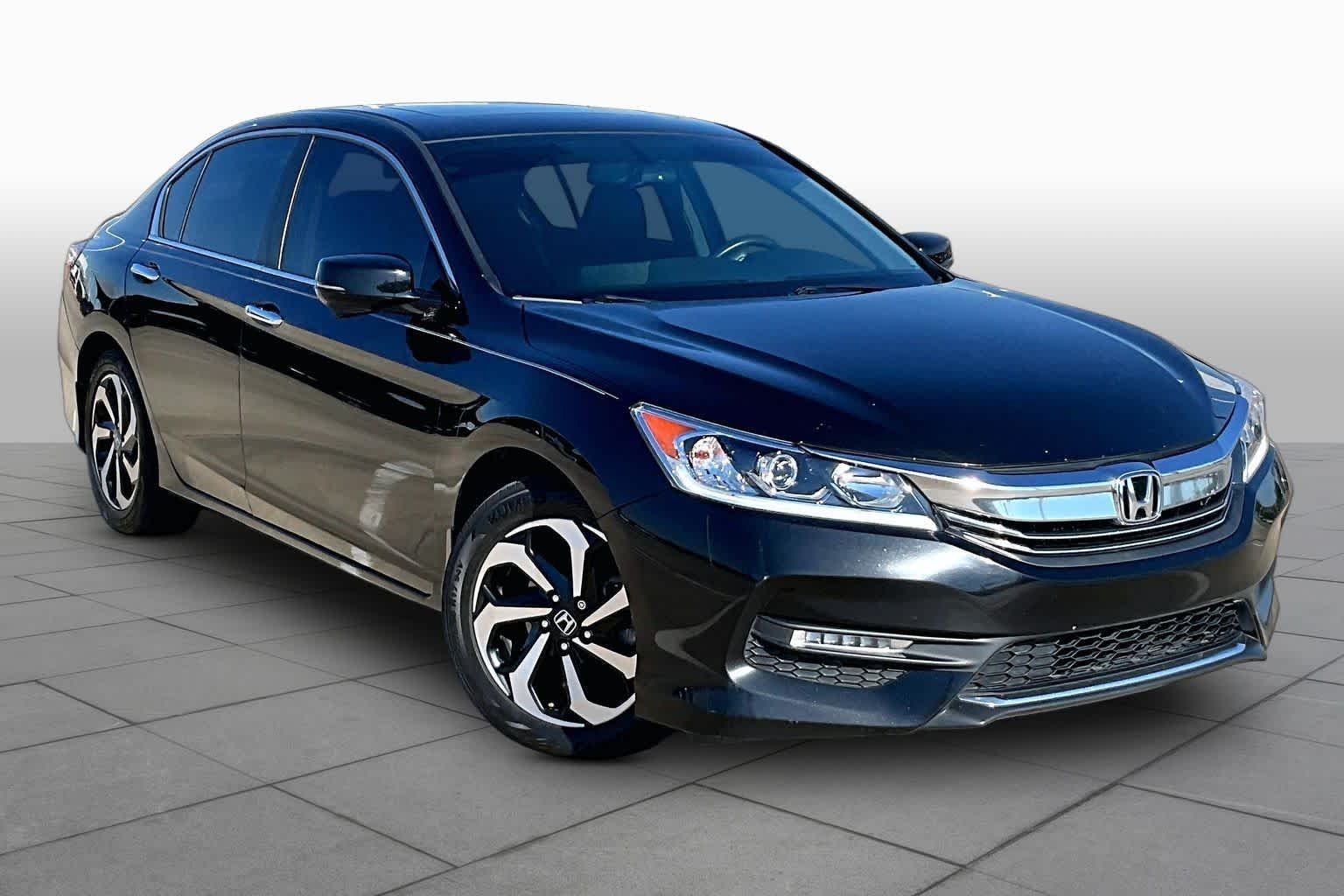 Used 2016 Crystal Black Pearl Honda EX-L image 3