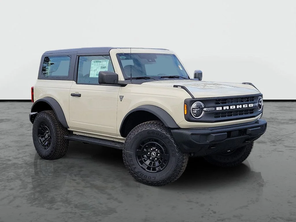 2026 Ford Bronco Base 4x4's photo