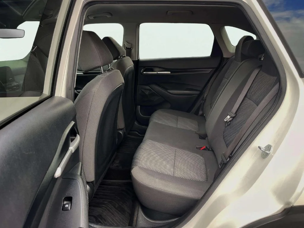 Used 2024 Snow White Pearl Kia LX image 24