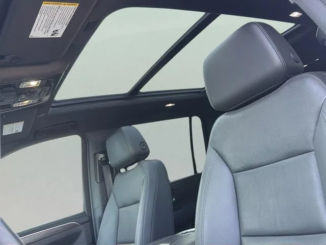 Used 2022 Summit White Chevrolet LT image 12
