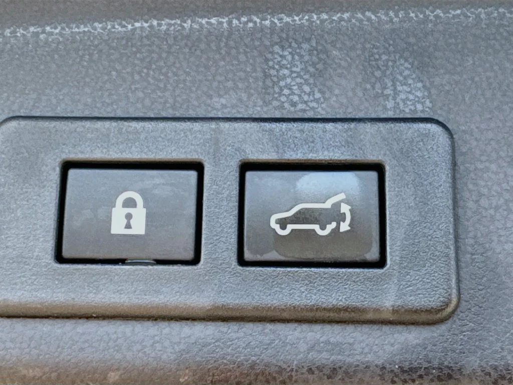 Used 2022 Gray Subaru Onyx Edition image 33