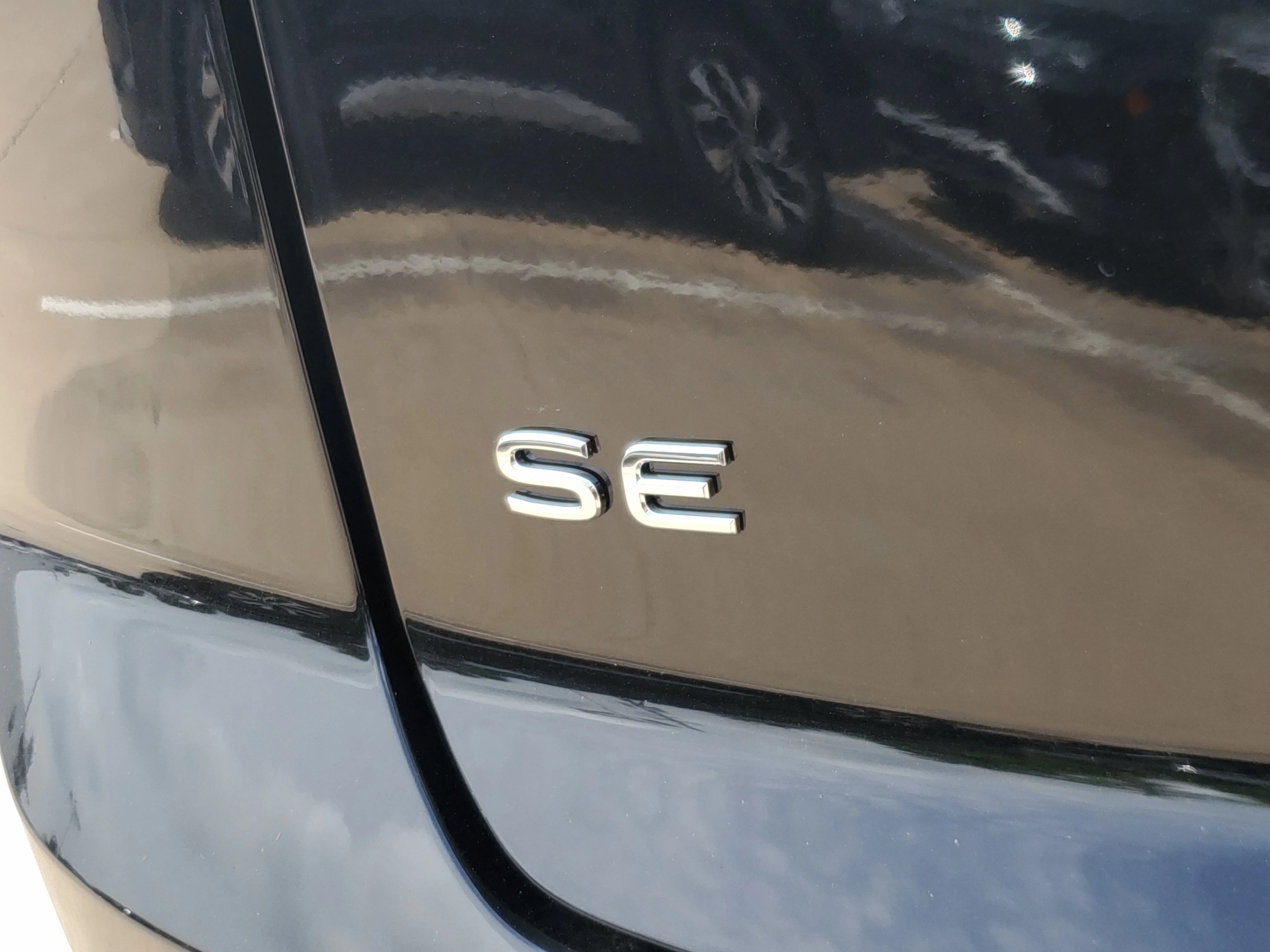 New 2026 Black Volkswagen 2.0T SE w/Technology image 5