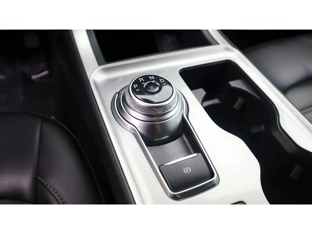 2024 Ford Edge SEL - Photo 20