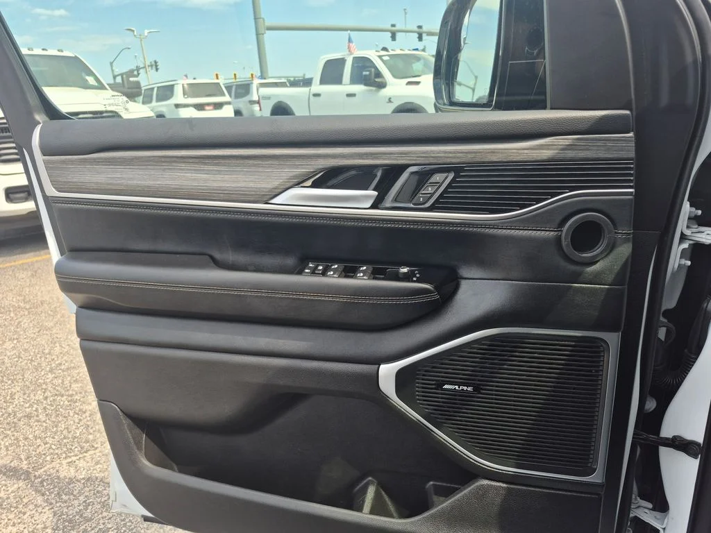 Used 2024 White Jeep Series II image 16