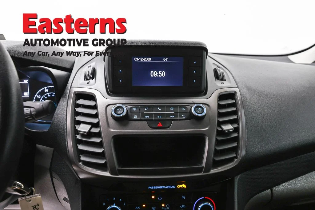 Used 2022 White Ford XL image 12