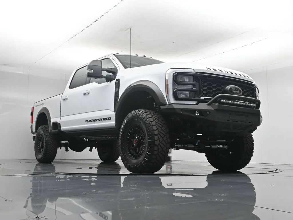 New 2026 Oxford White Ford Lariat image 46