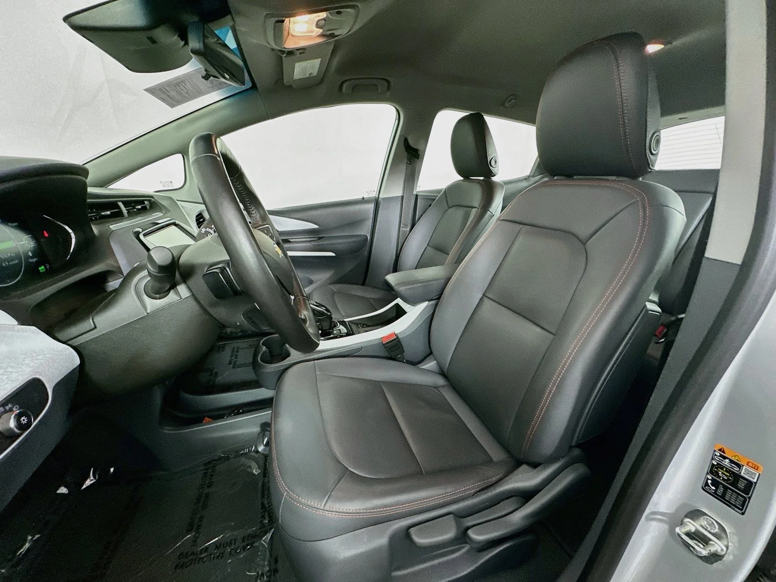 Used 2019 Silver Ice Metallic Chevrolet Premier image 22