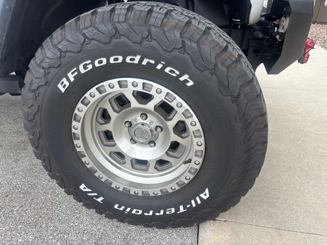 Used 2018 Bright White Clearcoat Jeep Unlimited Rubicon image 10