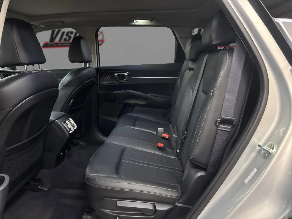 Used 2026 White Kia S image 11
