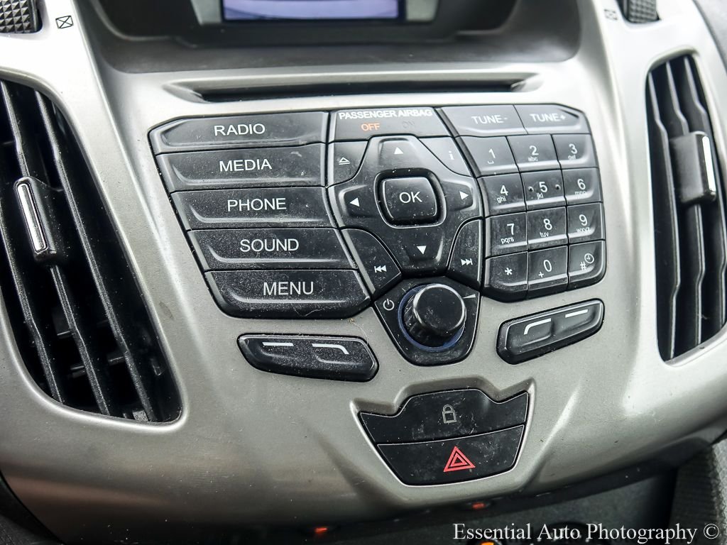 Used 2015 Frozen White Ford XLT image 17