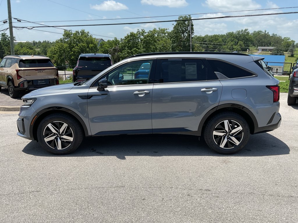 Certified Used 2022 Everlasting Silver Kia S image 7