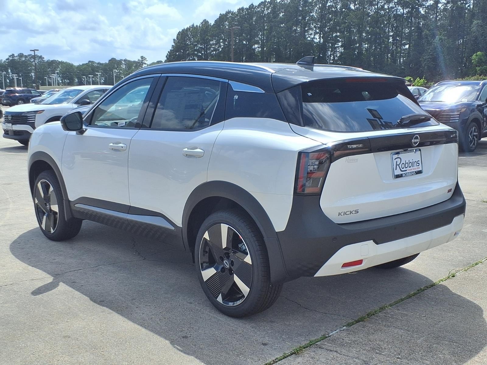2026 Nissan Kicks SR White at Robbins Nissan