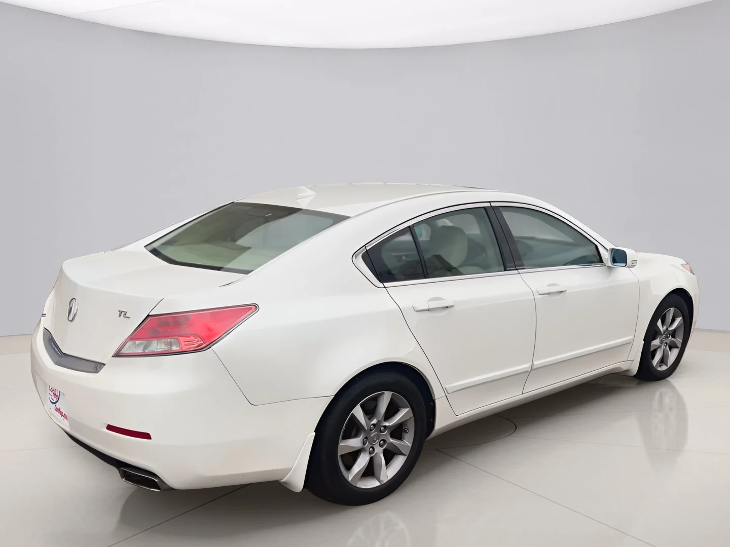 Used 2013 White Acura  image 8