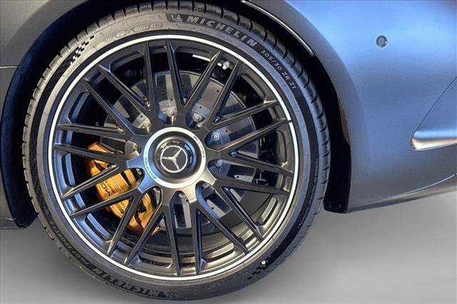 New 2026 MANUFAKTUR Night Black Magno Mercedes-Benz AMG® SL 63 S E Performance image 55