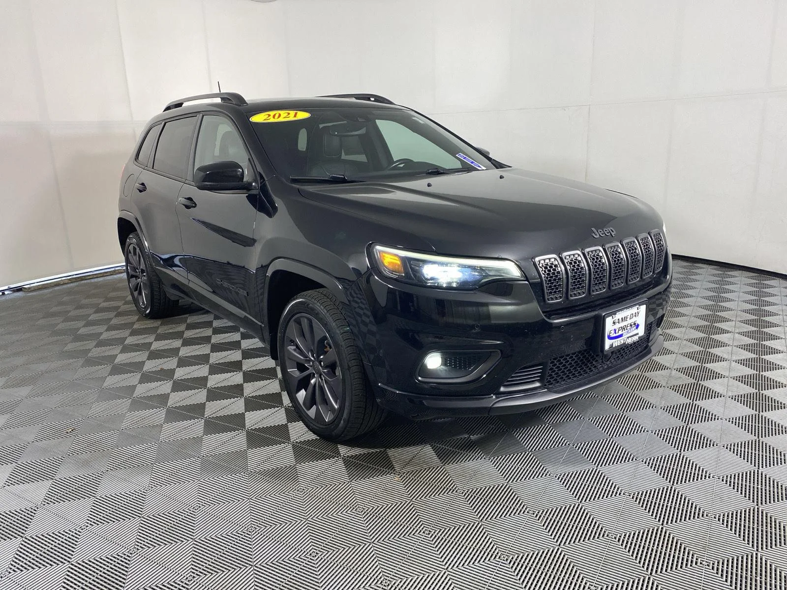 Used 2021 Diamond Black Crystal Pearlcoat Jeep High Altitude image 11