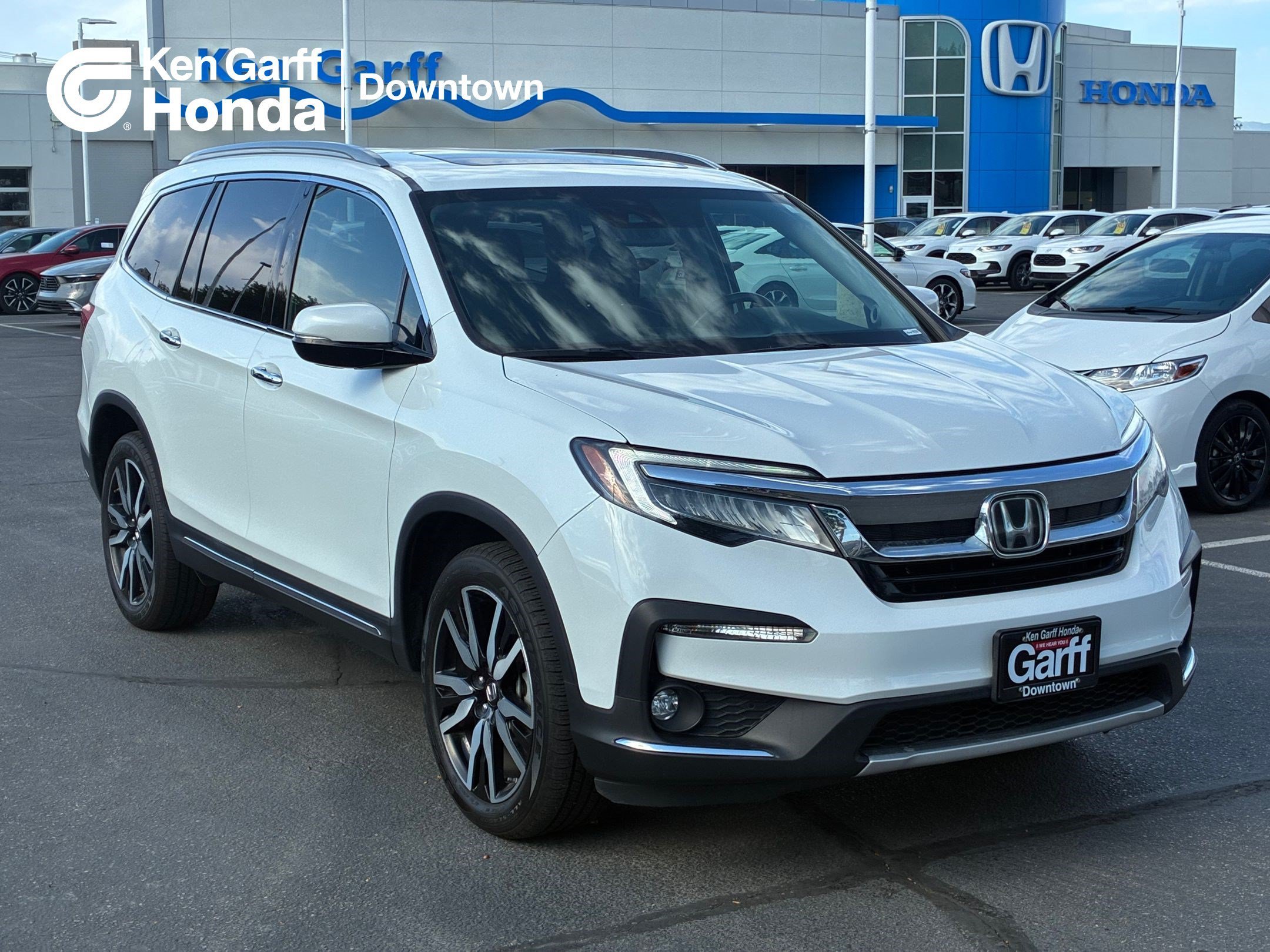 2021 Honda Pilot Touring-7 AWD's photo