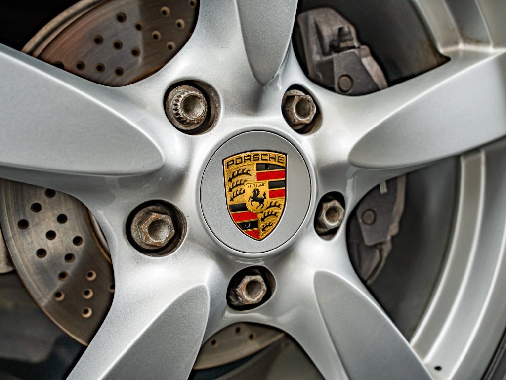 Used 2007 Arctic Silver Metallic Porsche  image 13
