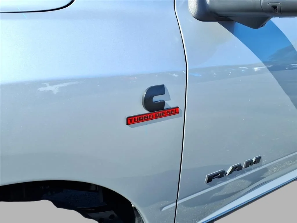 2026 RAM 2500 Laramie - Photo 10