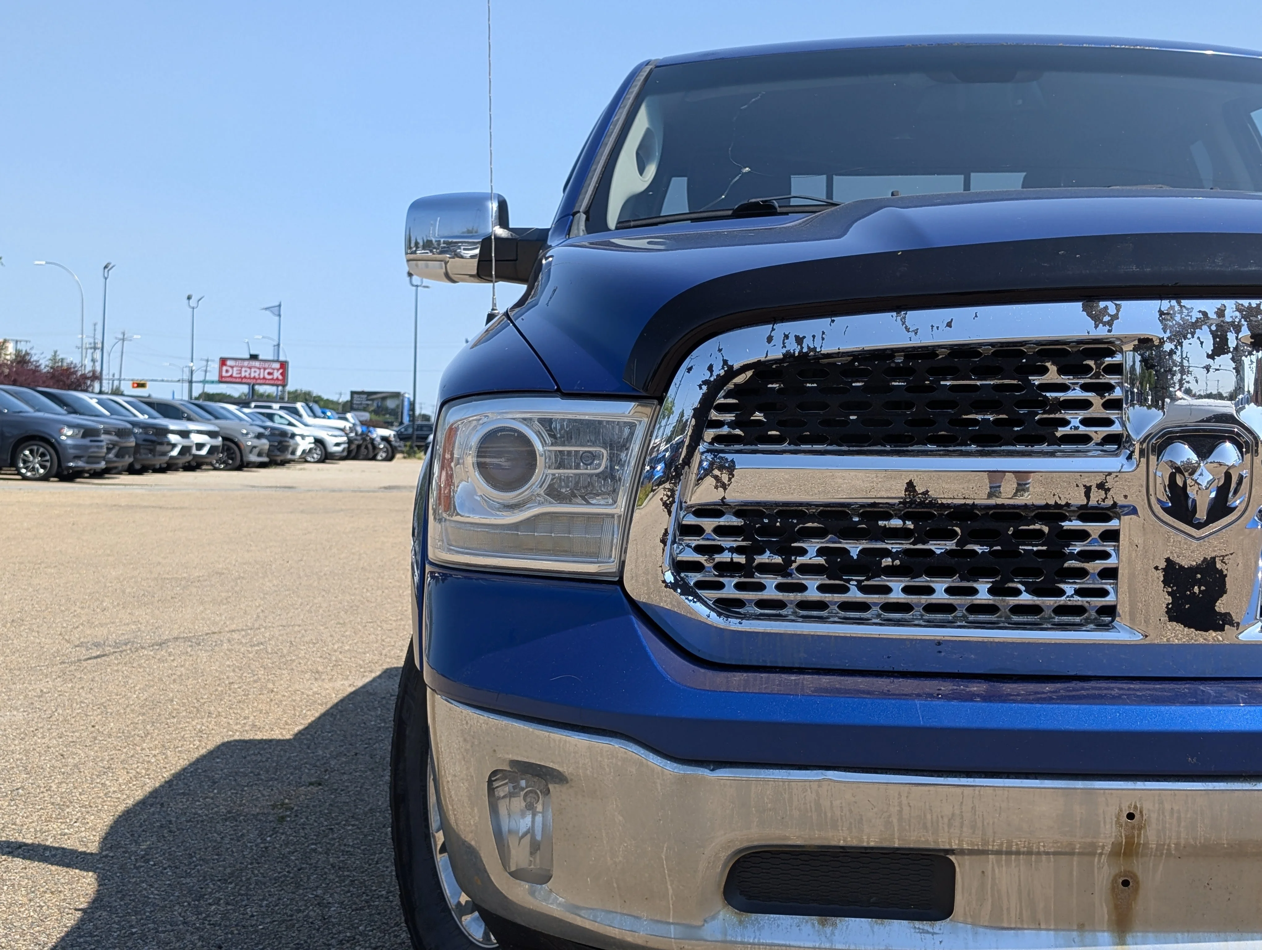 Used 2016 Blue Streak Pearl Ram Laramie image 11
