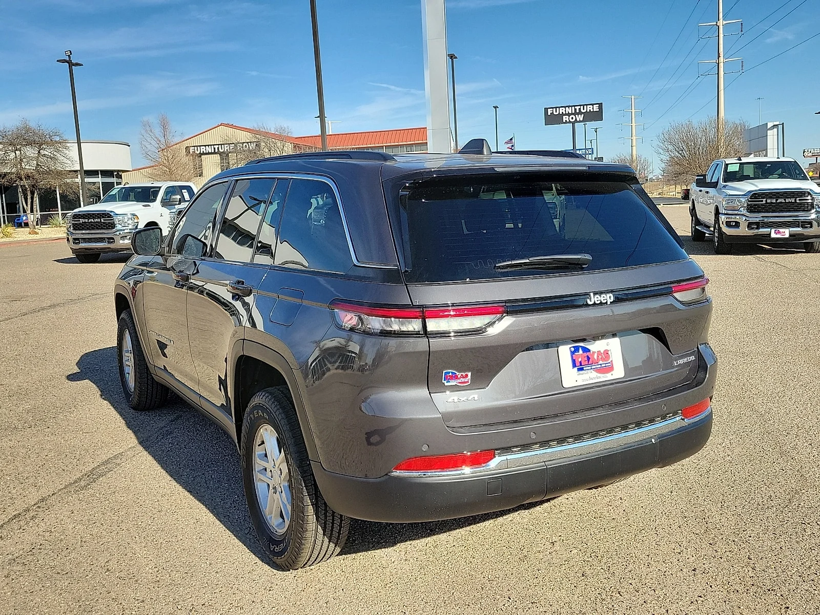 New 2025 PAS Baltic Grey Jeep LAREDO 4X4 image 3