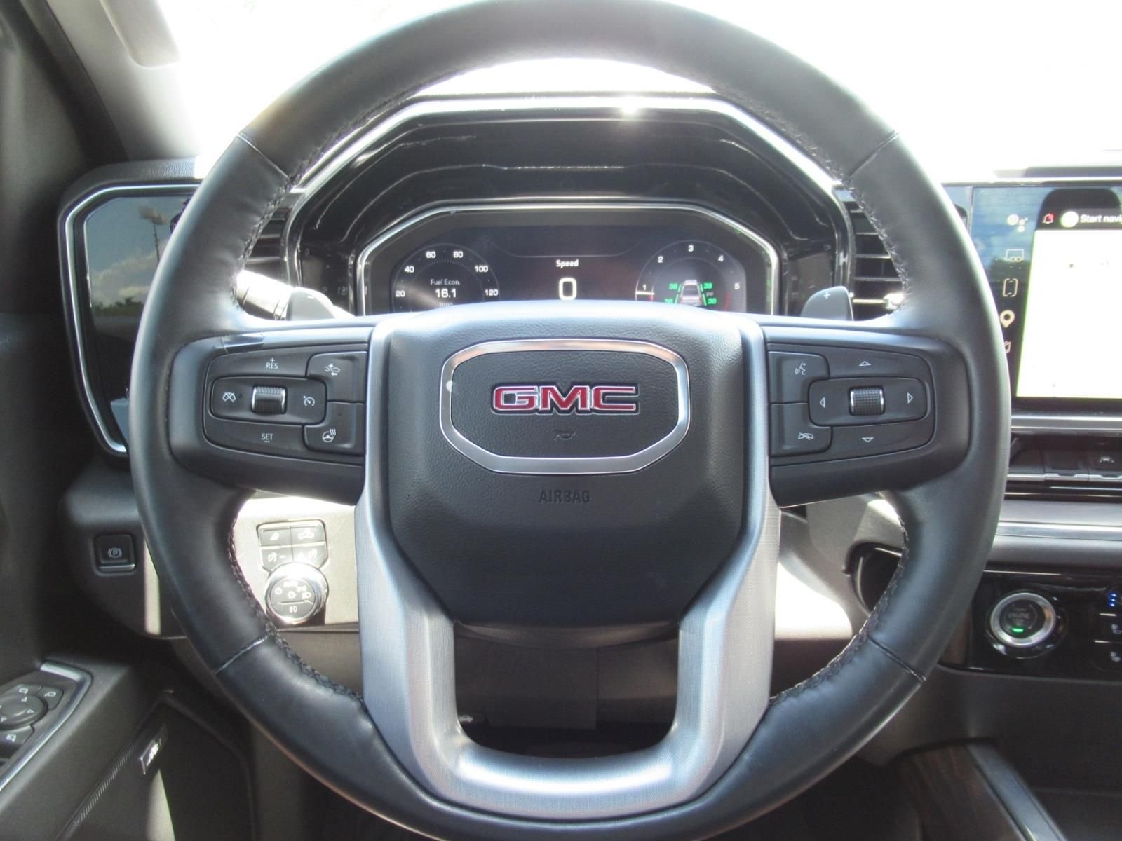 Used 2023 Black GMC SLT image 22