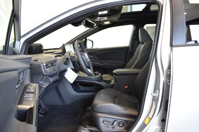 2026 Toyota bZ Woodland Woodland Premium - Photo 11
