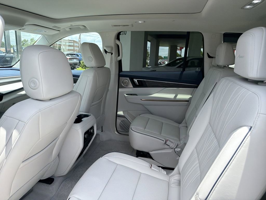 New 2026 Ocean Blue Metallic Buick Avenir image 18