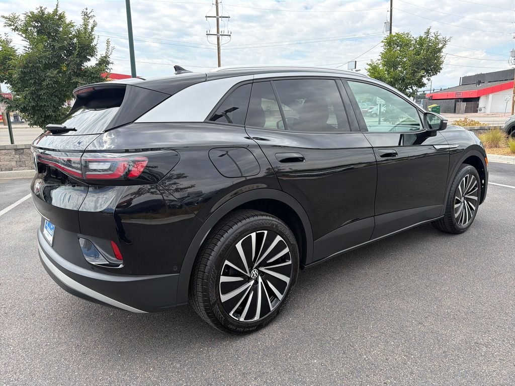 Certified Used 2023 Deep Black Pearl Volkswagen Pro S Plus image 7