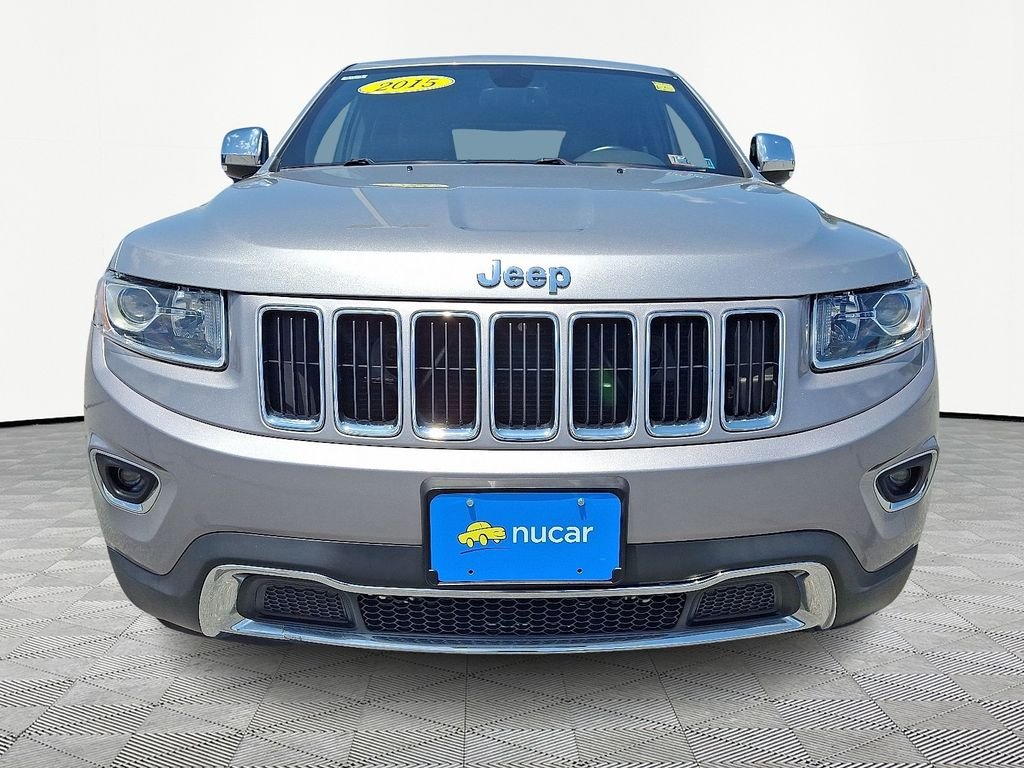 Used 2015 Silver Jeep Limited image 2