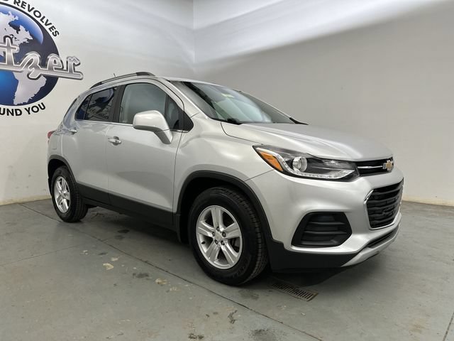 Used 2018 SILVER ICE METALLIC Chevrolet LT image 12