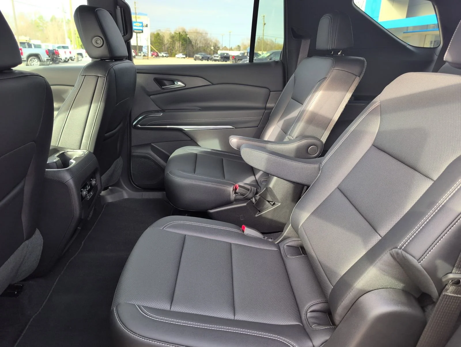 2026 Chevrolet Traverse LT - Photo 33